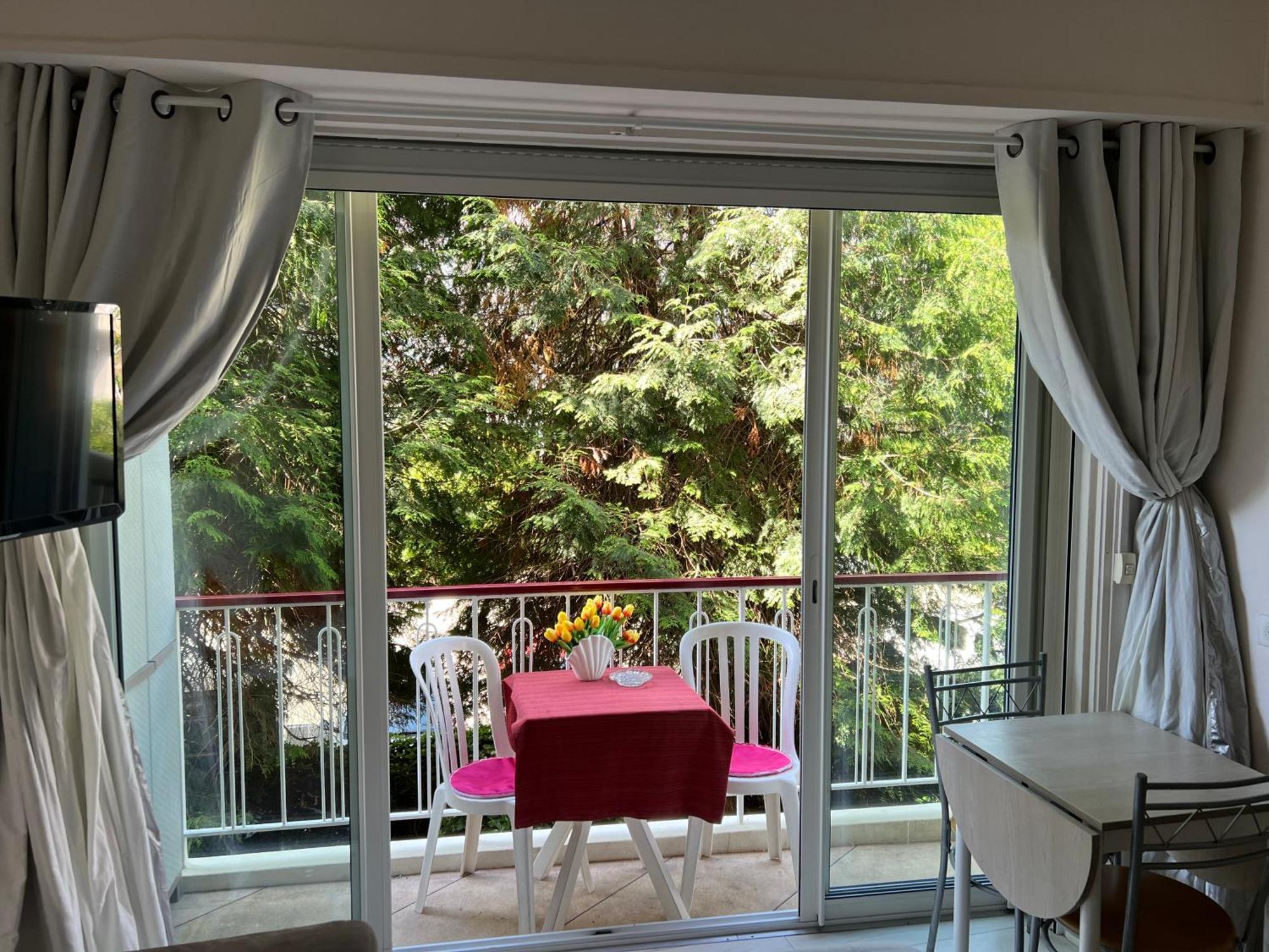 Cros De Cagnes, With The Location Apartment